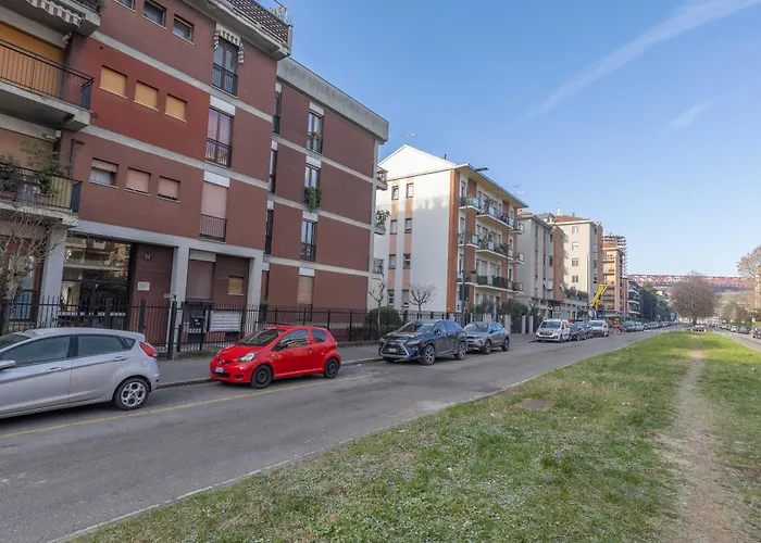 Milan - San Siro Corner, Apartment With Private Parking